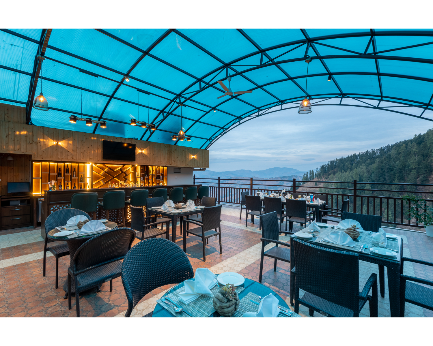 Queen Himya Resort By DLS Hotels