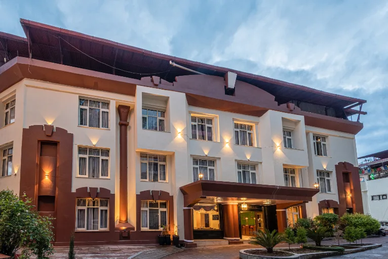 Hotel Pearl By DLS Hotels