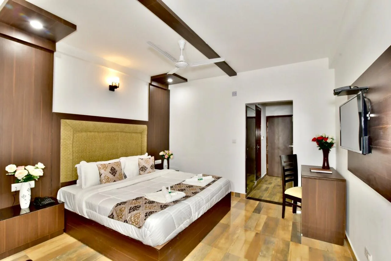 Kapoor Resort By DLS Hotels