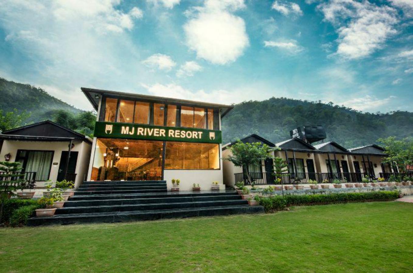 DLS MJ River Resort